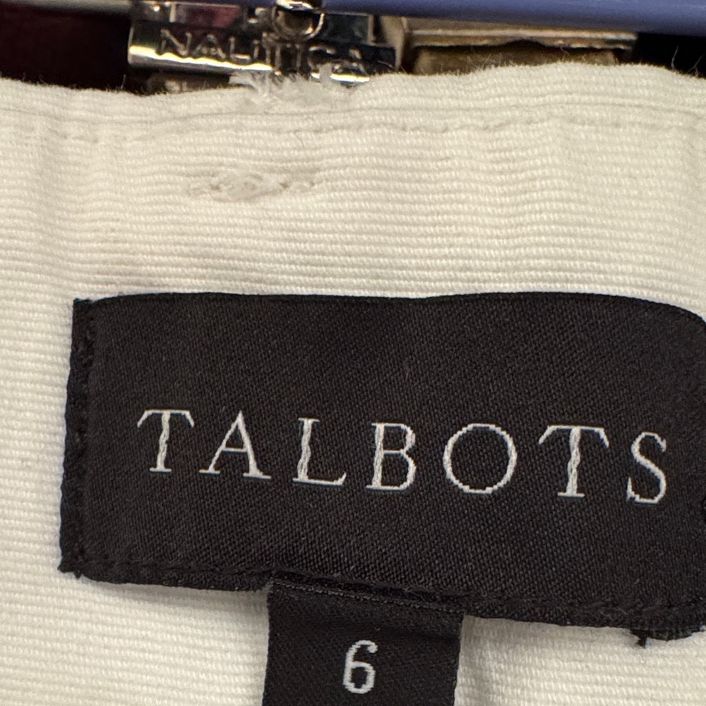 Talbots White High-Rise Button-Accent Shorts - Picture 2 of 3